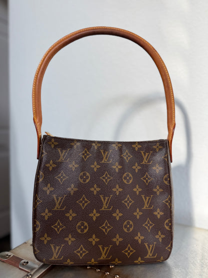 Pre-owned Authentic Louis Vuitton Looping MM Monogram Shoulder Bag