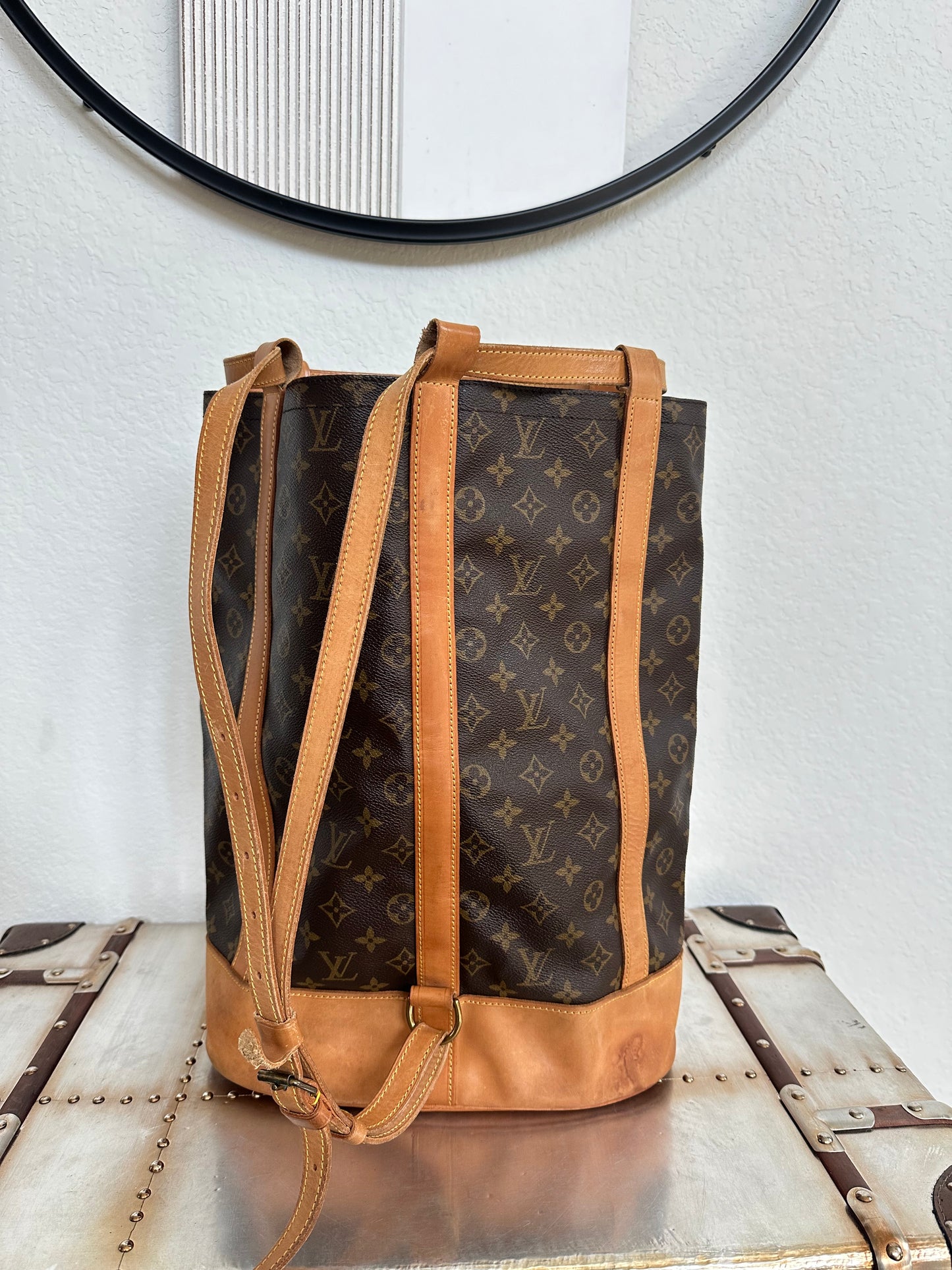 Pre-owned Authentic Louis Vuitton Randonnee GM Monogram Backpack