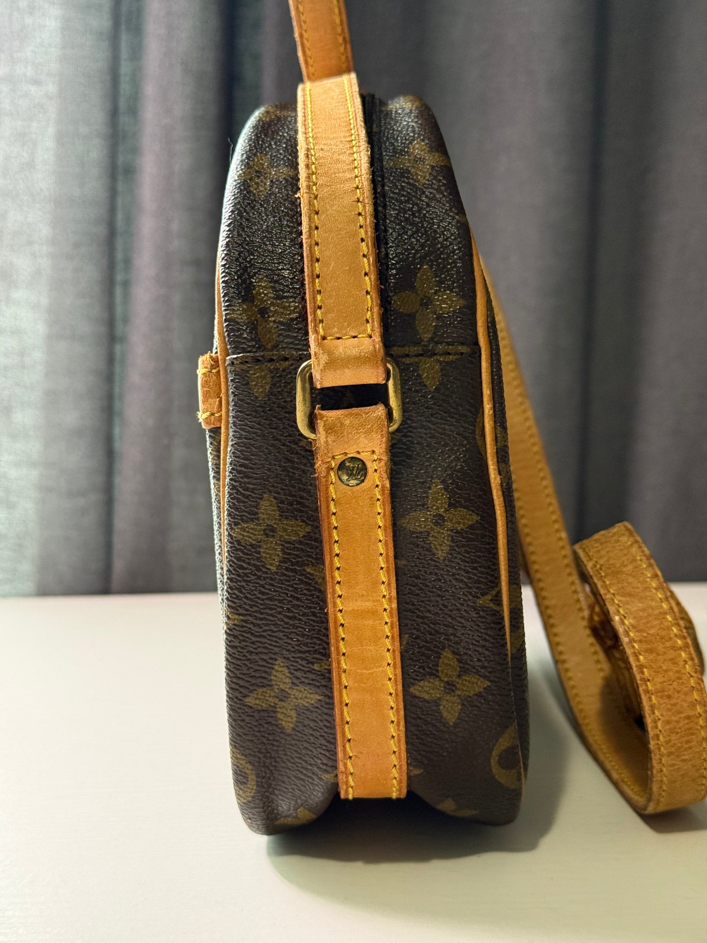 Pre-owned Authentic Louis Vuitton Senlis Monogram Crossbody /Shoulder Bag