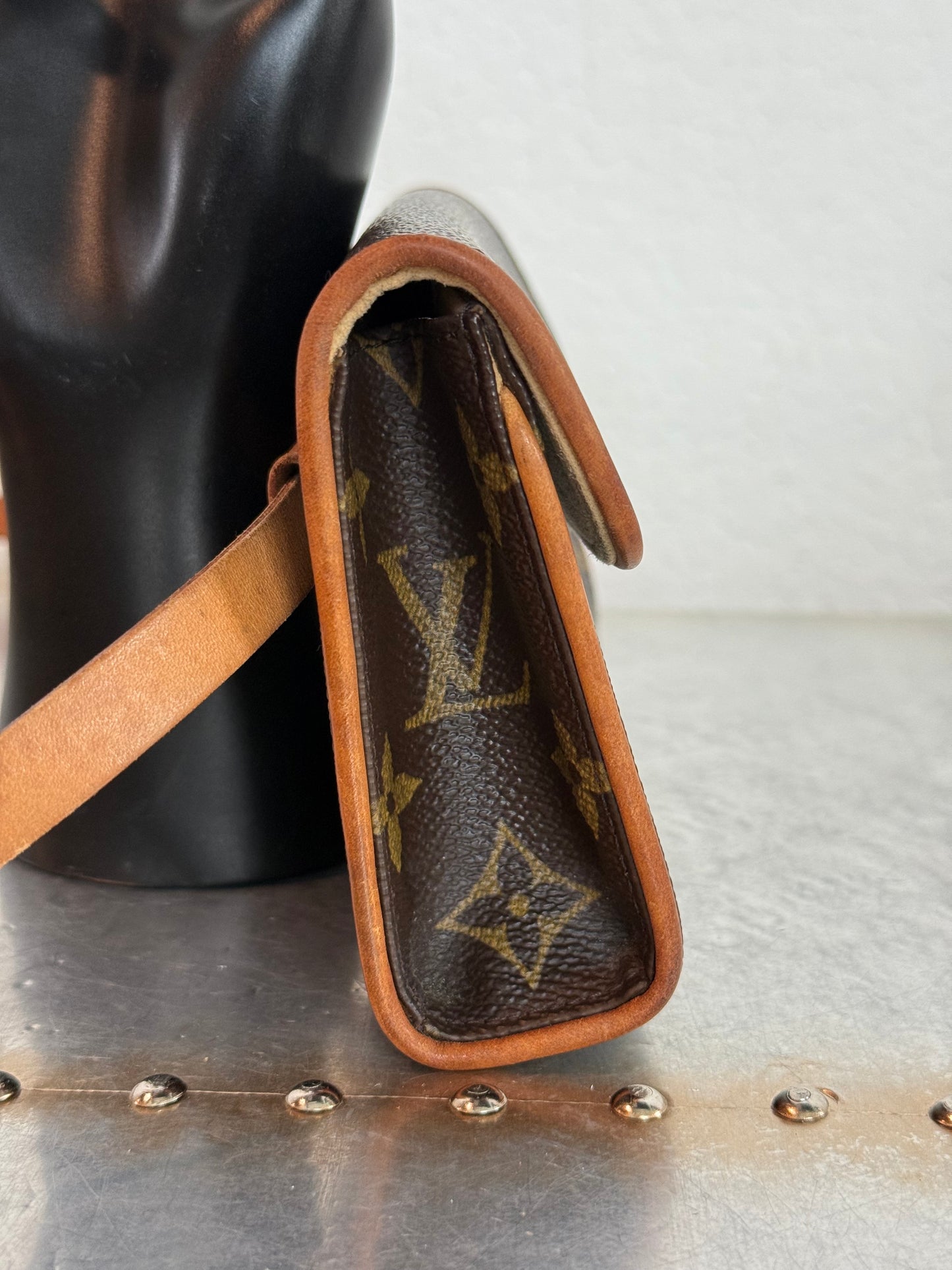 Pre-owned Authentic Louis Vuitton Monogram Florentine Waist Bag