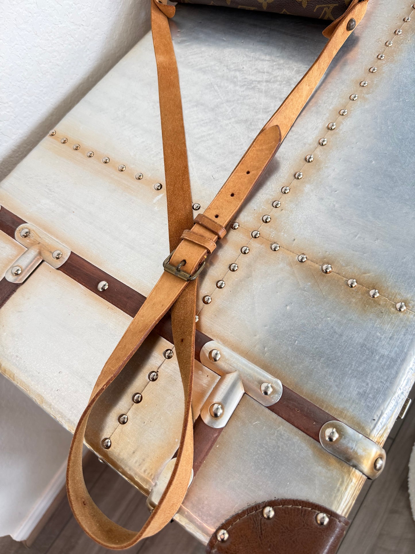 Pre-owned Louis Vuitton Cartouchiere MM Monogram Shoulder / Crossbody Bag