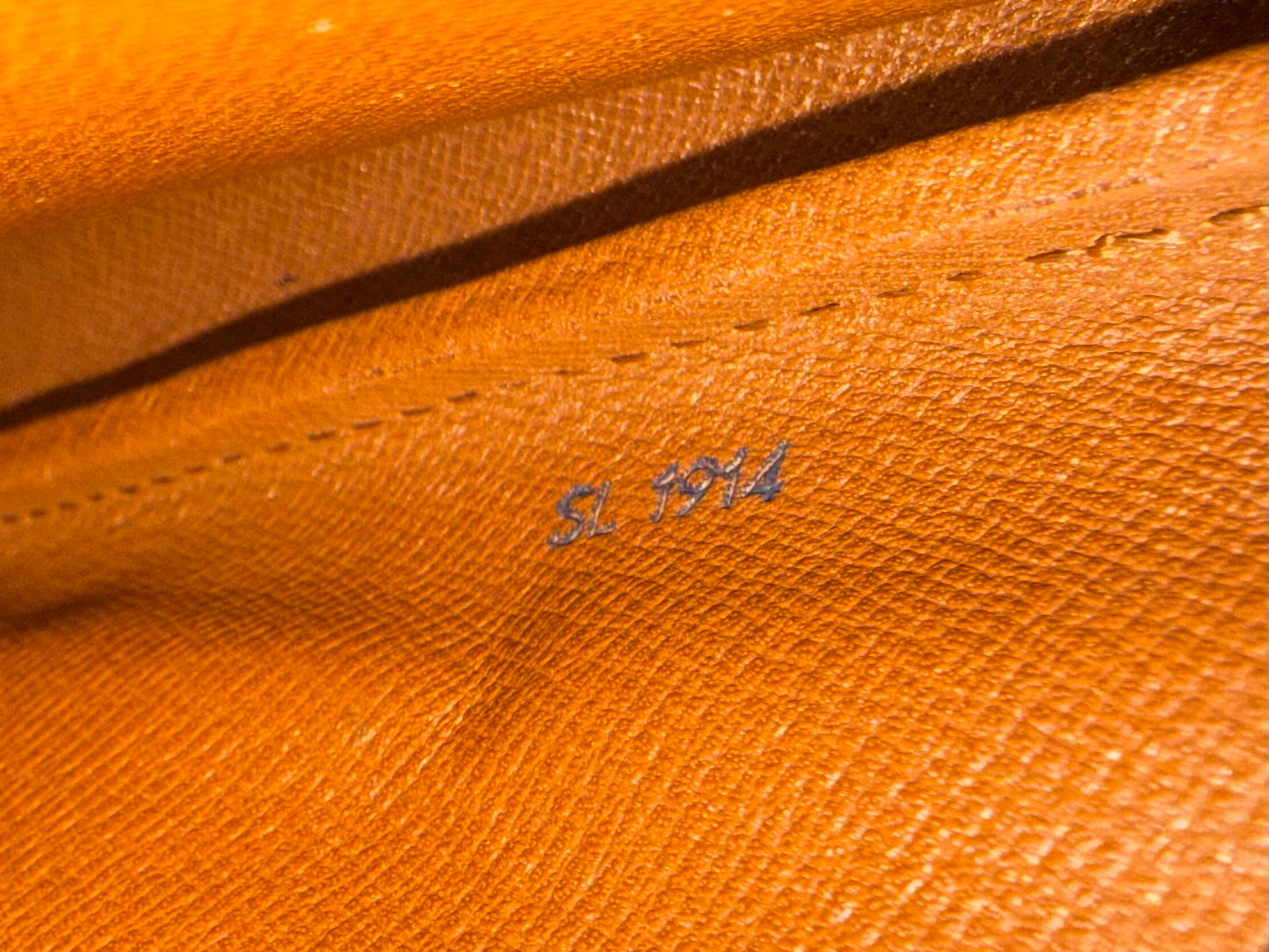 Pre-owned Louis Vuitton Cartouchiere GM Monogram Shoulder / Crossbody Bag