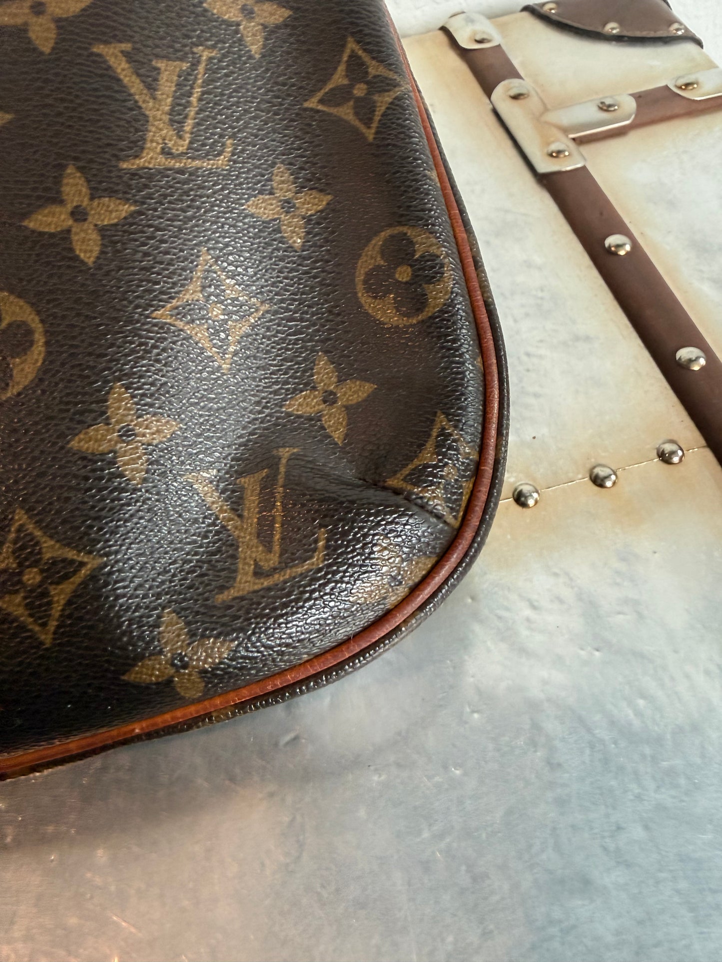 Pre-owned Authentic Louis Vuitton Odeon PM Monogram Shoulder / Crossbody Bag