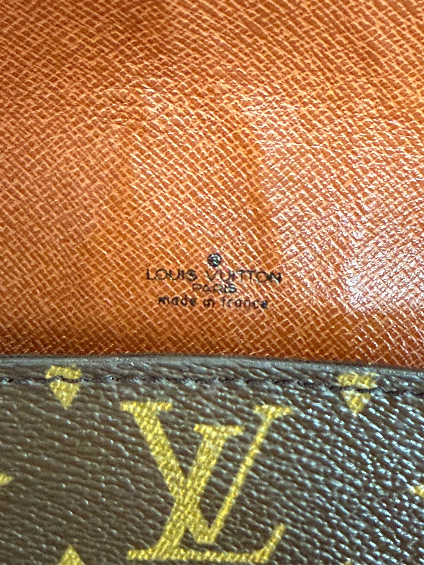 Pre-owned Authentic Louis Vuitton Saint Cloud GM Monogram Crossbody Bag