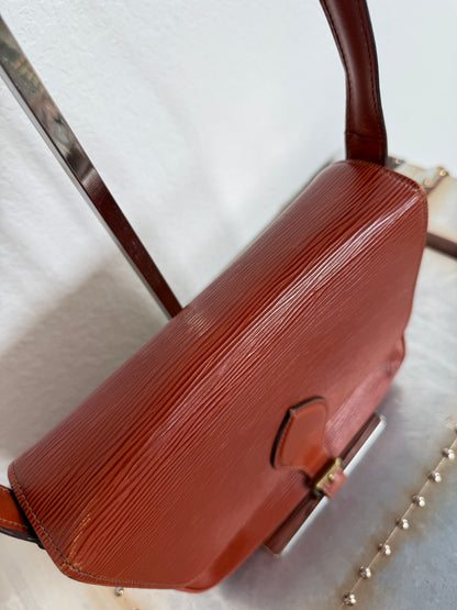 Pre-owned Louis Vuitton Cartouchiere MM Epi Shoulder / Crossbody Bag
