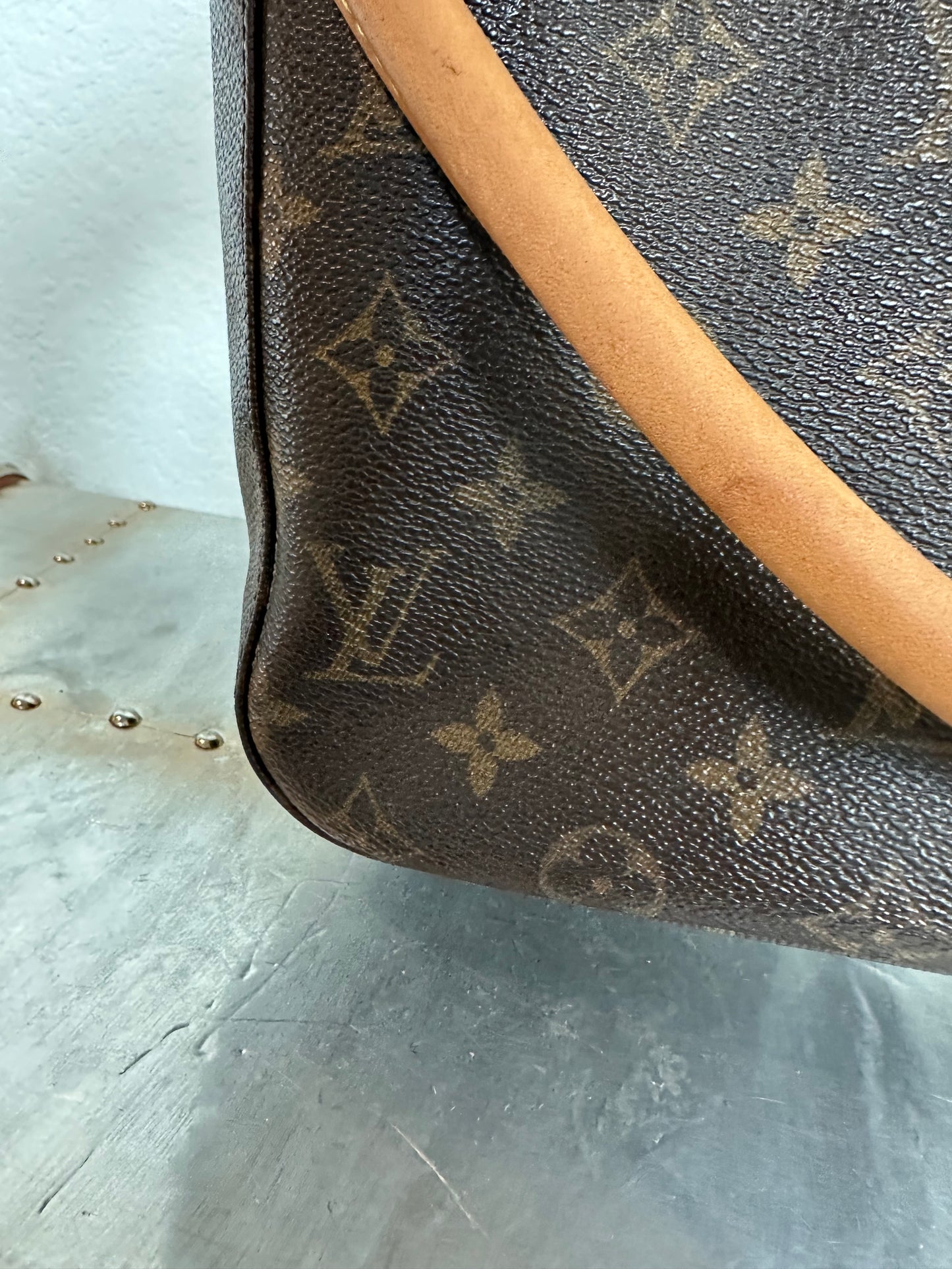 Pre-owned Authentic Louis Vuitton Looping GM Monogram Shoulder Bag