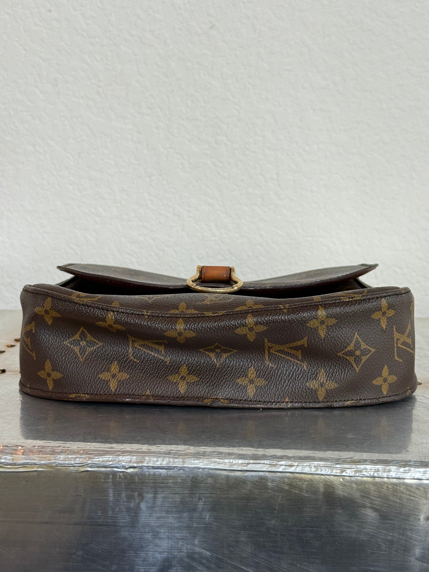 Pre-owned Authentic Louis Vuitton Saint Cloud GM Monogram Crossbody Bag