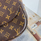 Pre-owned Authentic Louis Vuitton Saint Cloud GM Monogram Crossbody Bag