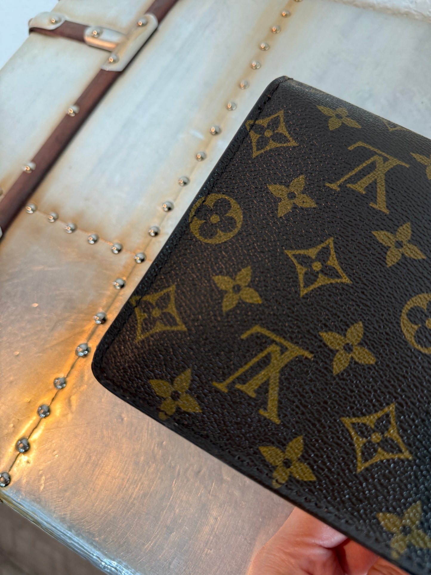 Pre-owned Authentic Louis Vuitton Vintage Chaillot Monogram Canvas Clutch Handbag