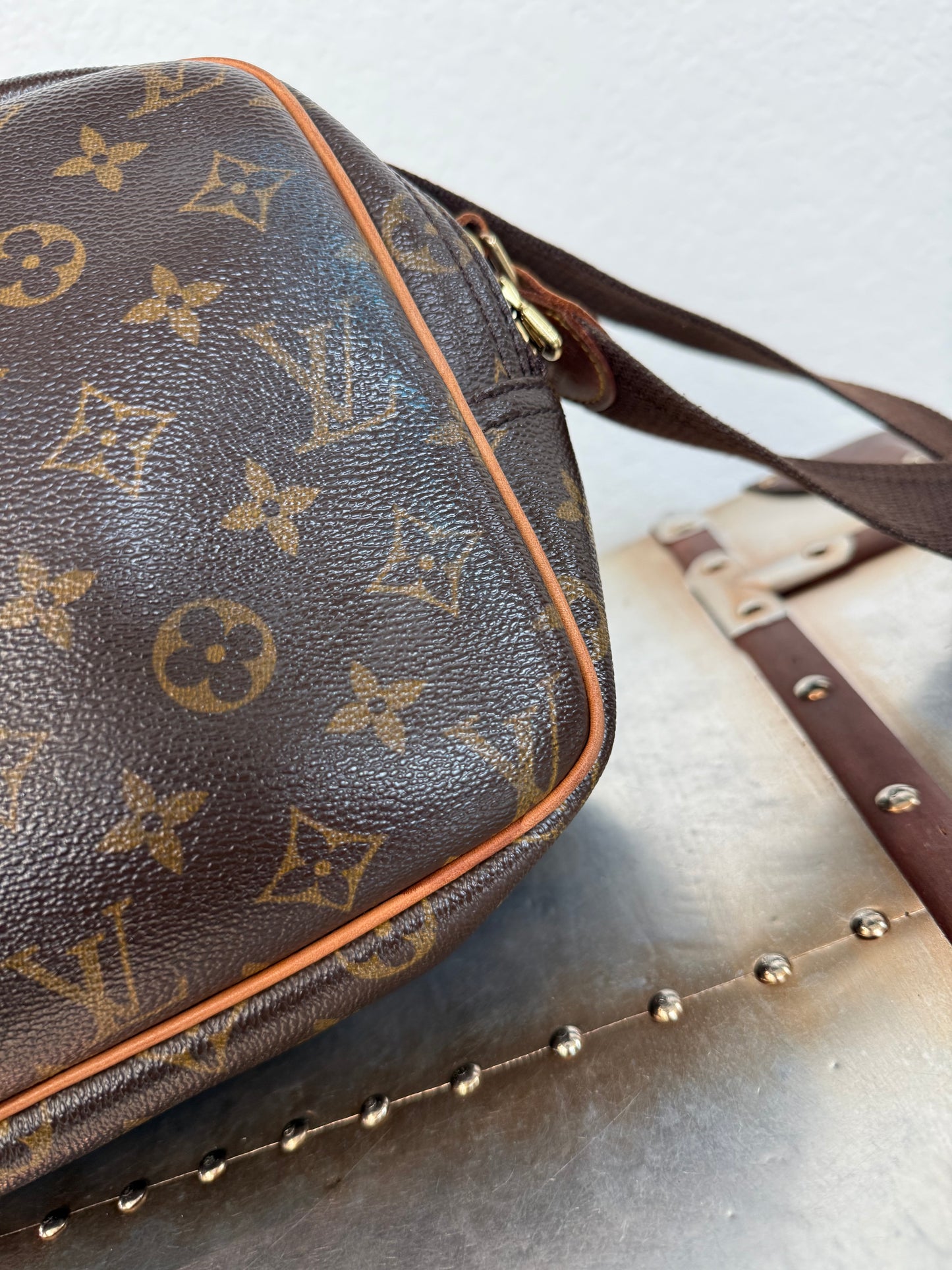 Pre-owned Authentic Louis Vuitton Reporter PM Monogram Shoulder / Crossbody Bag