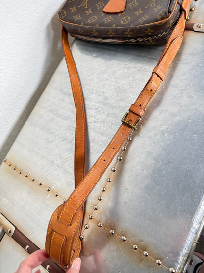 Pre-owned Authentic Louis Vuitton Jeune Fille GM Monogram Crossbody Bag