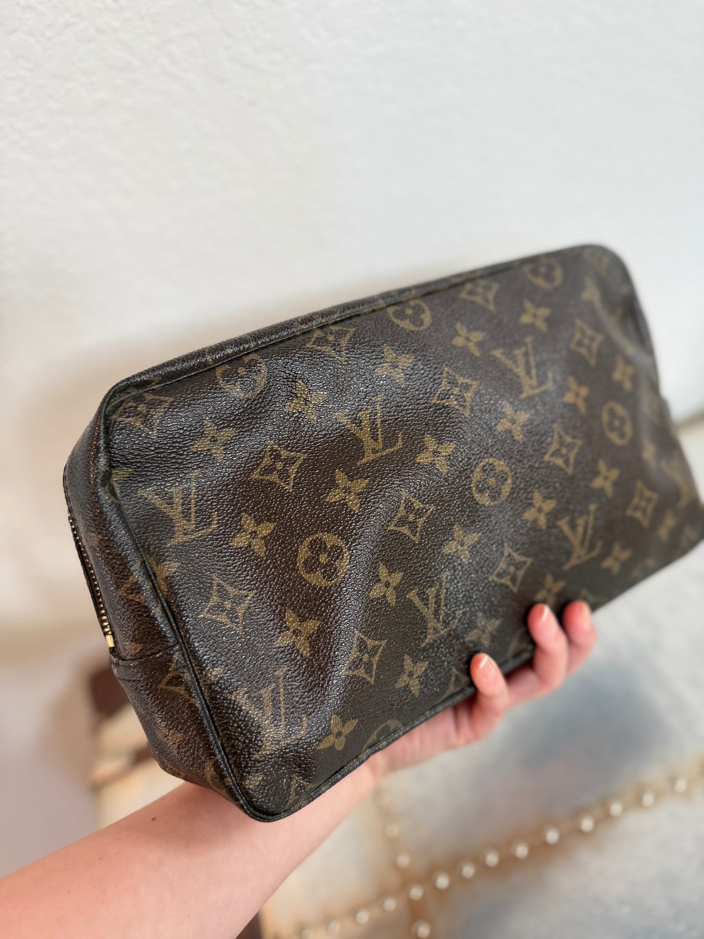 Pre-owned Authentic LOUIS VUITTON Trousse De Toilette 28 Pouch