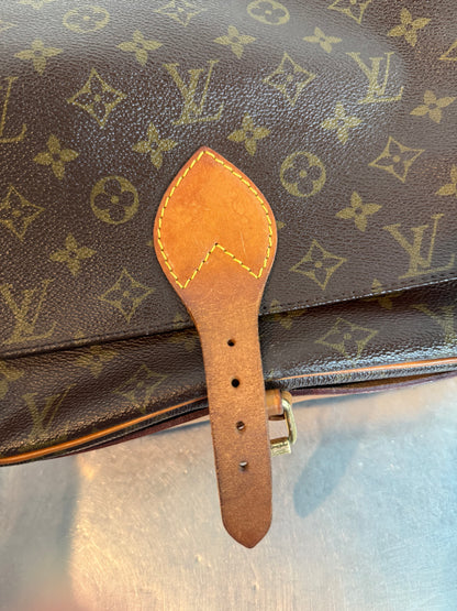 Pre-owned Louis Vuitton Cartouchiere GM Monogram Shoulder / Crossbody Bag