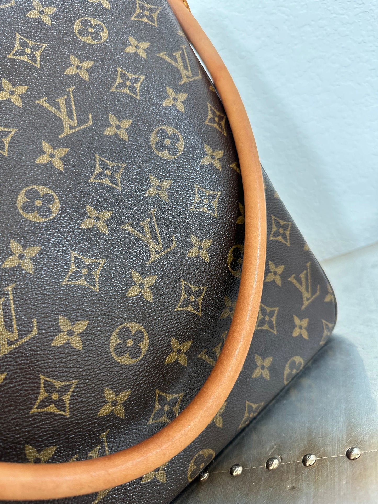 Pre-owned Authentic Louis Vuitton Looping GM Monogram Shoulder Bag