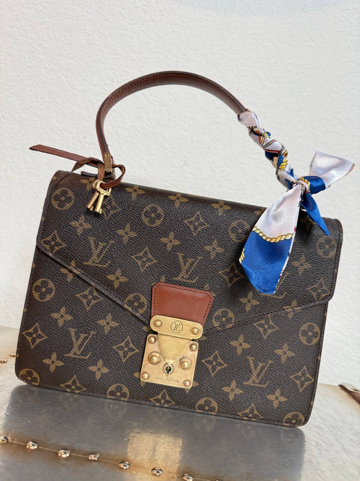 Pre-owned Authentic Louis Vuitton Concorde Monogram Handbag