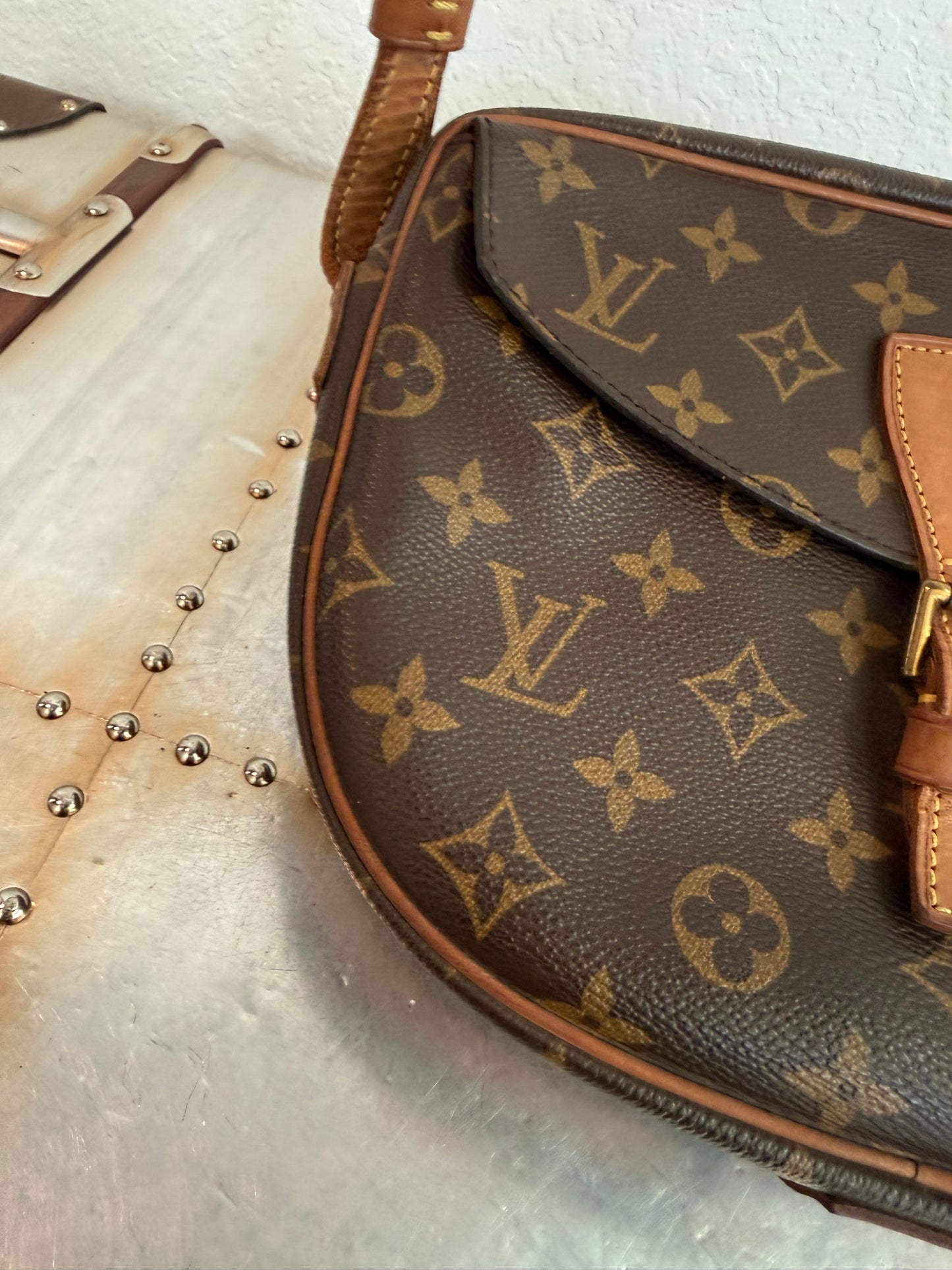 Pre-owned Authentic Louis Vuitton Jeune Fille MM Monogram Crossbody Bag