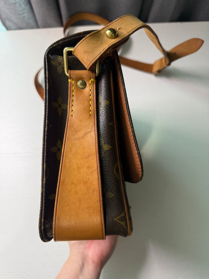 Pre-owned Louis Vuitton Cartouchiere GM Monogram Shoulder / Crossbody Bag