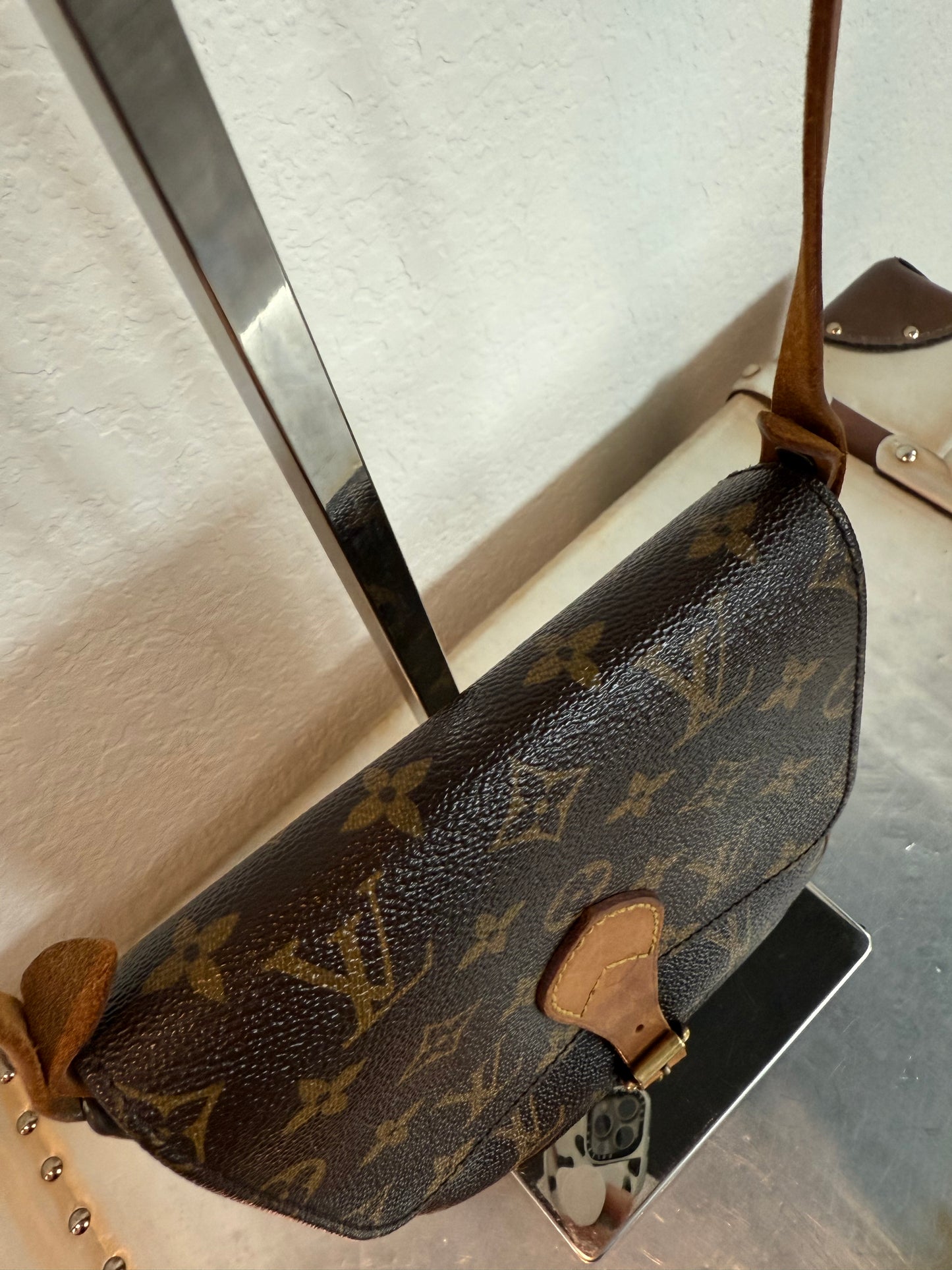 Pre-owned Louis Vuitton Cartouchiere PM Monogram Shoulder / Crossbody Bag
