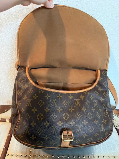 Pre-owned Authentic Louis Vuitton Monogram Saumur 35 Crossbody Bag