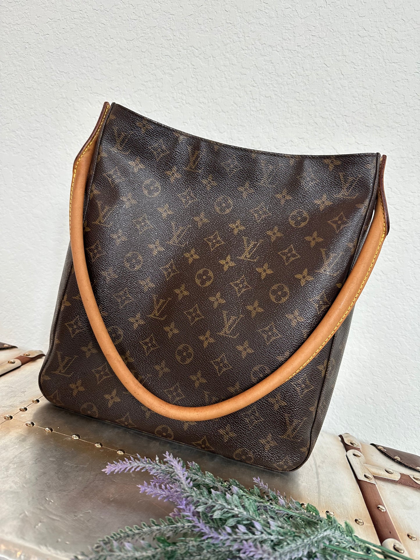 Pre-owned Authentic Louis Vuitton Looping GM Monogram Shoulder Bag