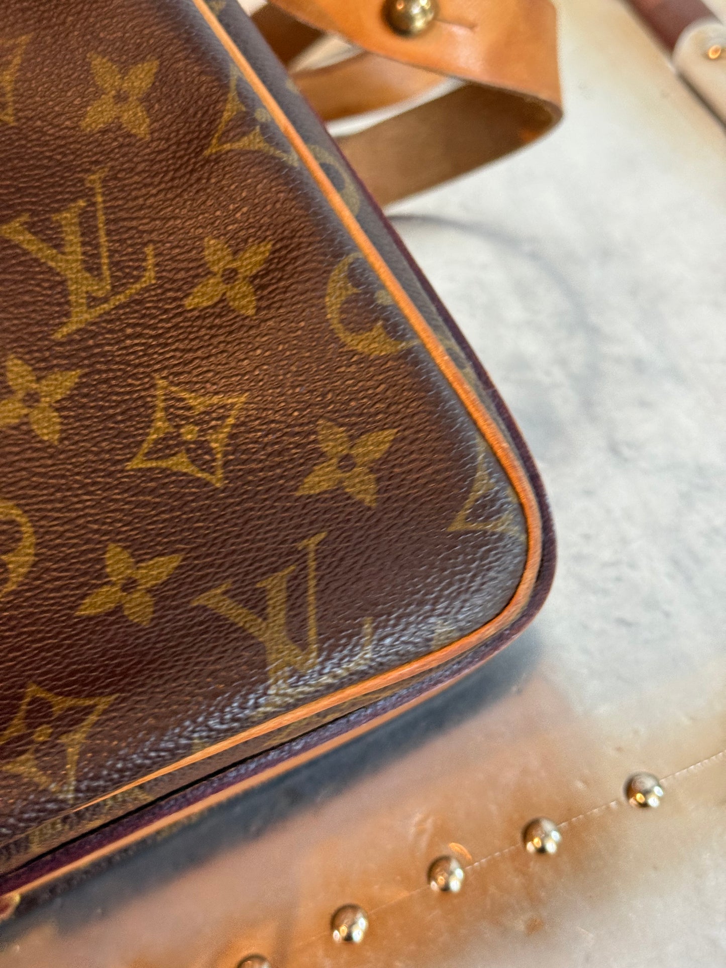 Pre-owned Louis Vuitton Cartouchiere GM Monogram Shoulder / Crossbody Bag