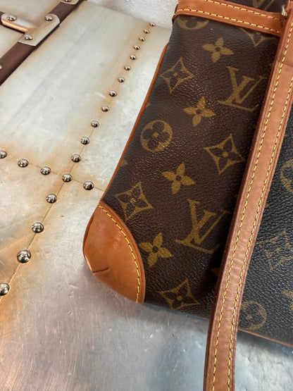 Pre-owned Authentic Louis Vuitton Sac Coussin GM Monogram Shoulder Bag
