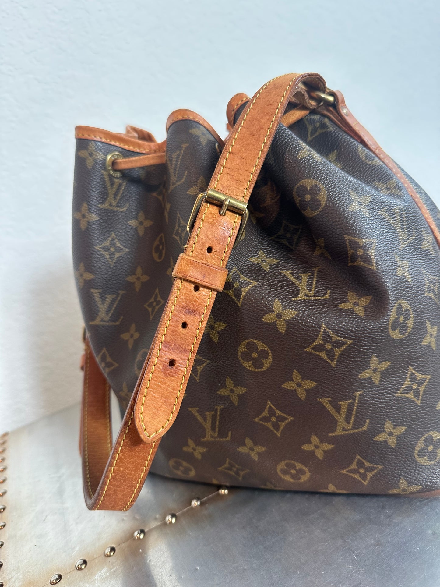 Pre-owned Authentic Louis Vuitton Petite Noe Monogram 
Shoulder Bag