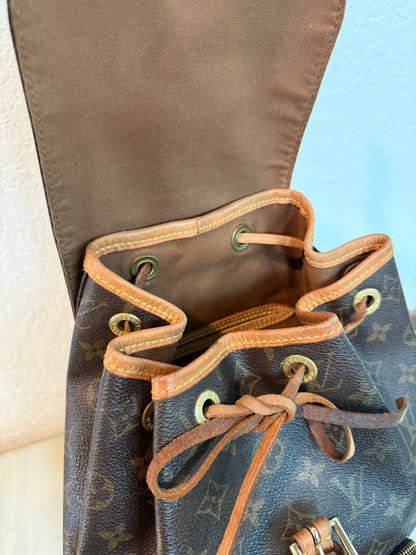 Pre-owned Authentic Louis Vuitton Montsouris MM Monogram Backpack