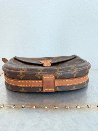 Pre-owned Authentic Louis Vuitton Jeune Fille MM Monogram Crossbody Bag