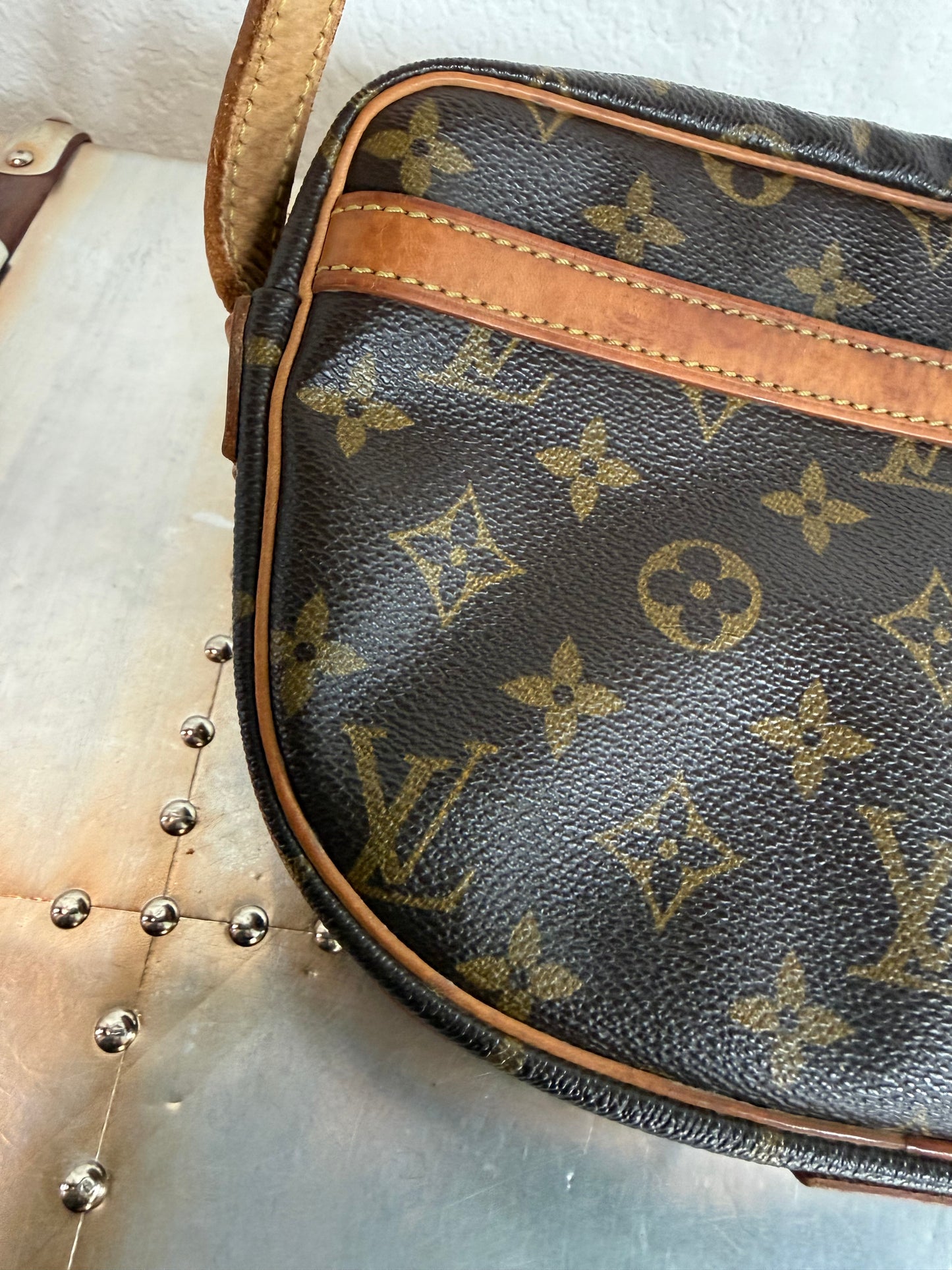 Pre-owned Authentic Louis Vuitton Jeune Fille PM Monogram Crossbody Bag