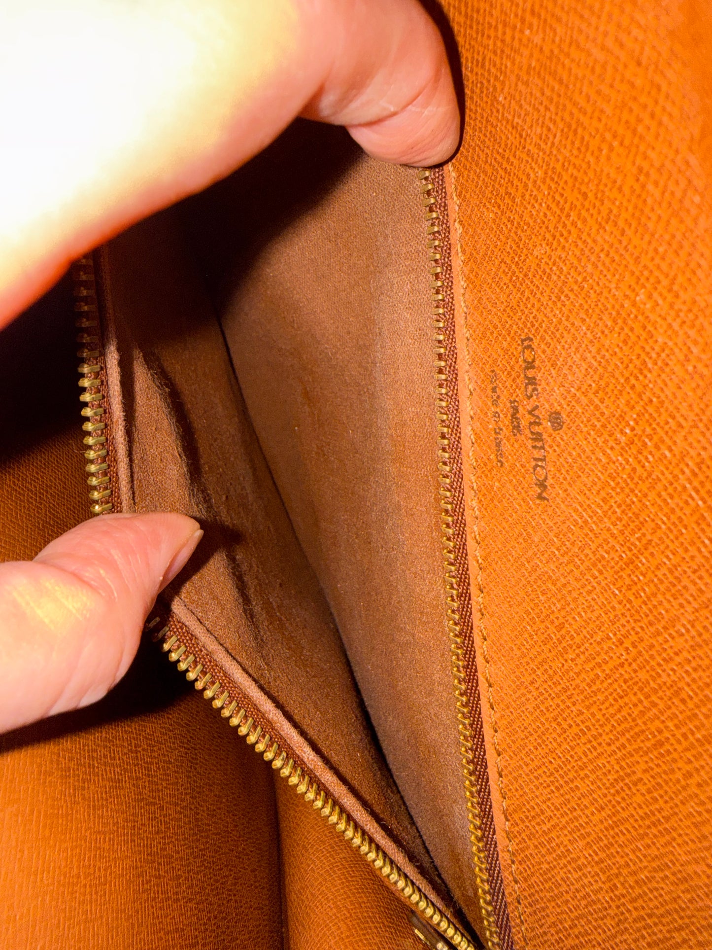 Pre-owned Authentic Louis Vuitton Monceau 28 Monogram Shoulder / Crossbody Bag