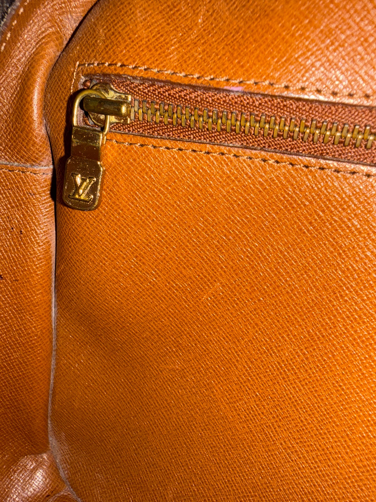 Pre-owned Authentic Louis Vuitton Trocadero 27 Monogram Crossbody Bag
