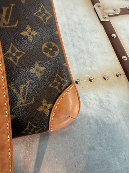 Pre-owned Authentic Louis Vuitton Sac Coussin GM Monogram Shoulder Bag