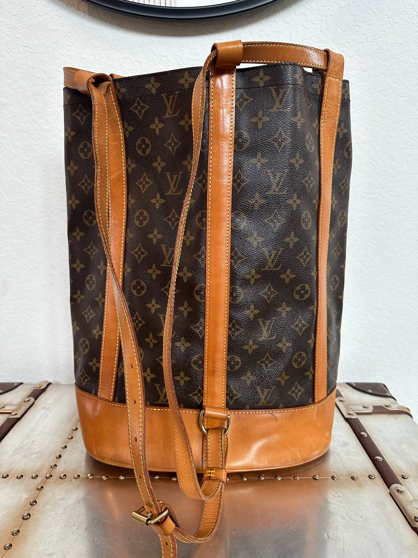 Pre-owned Authentic Louis Vuitton Randonnee GM Monogram Backpack