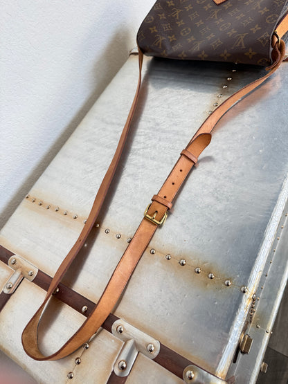 Pre-owned Louis Vuitton Cartouchiere GM Monogram Shoulder / Crossbody Bag