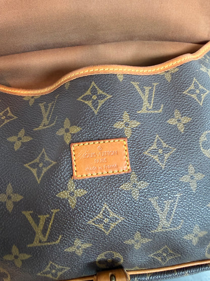 Pre-owned Authentic Louis Vuitton Saumur 30 Monogram Crossbody Bag
