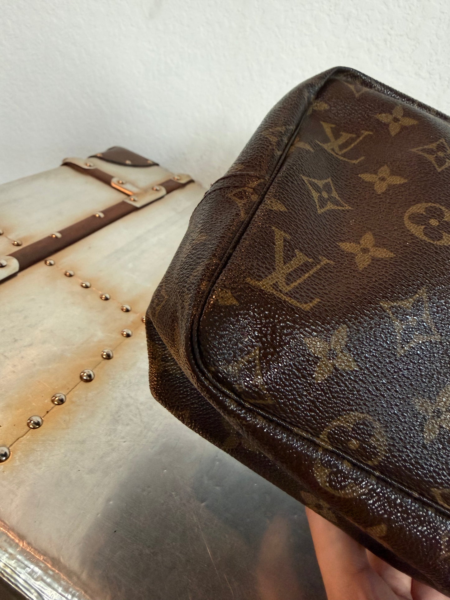 Pre-owned Authentic LOUIS VUITTON Trousse De Toilette 28 Pouch