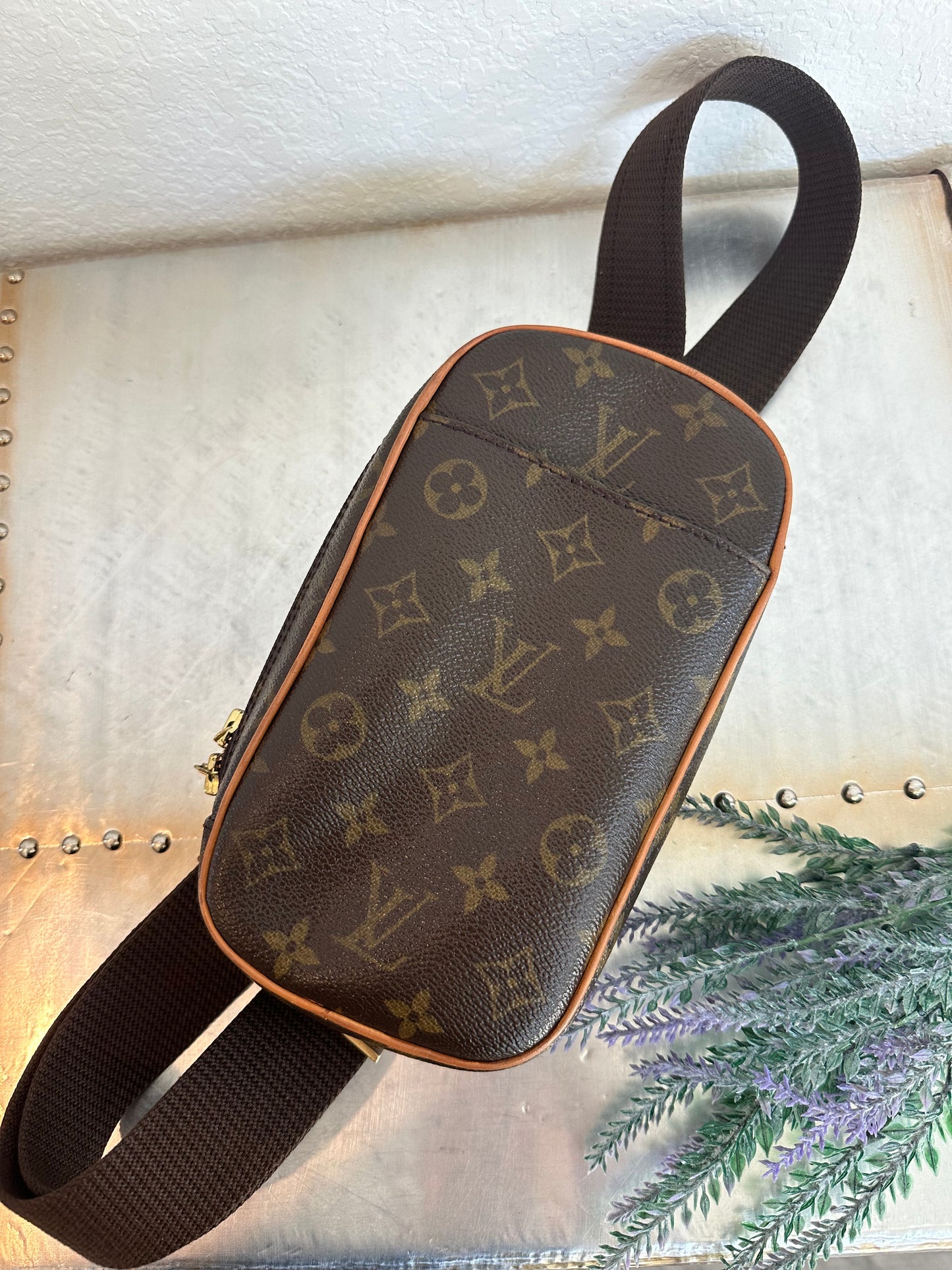 Pre-owned Authentic Louis Vuitton Pochette Gange Monogram Bum Bag