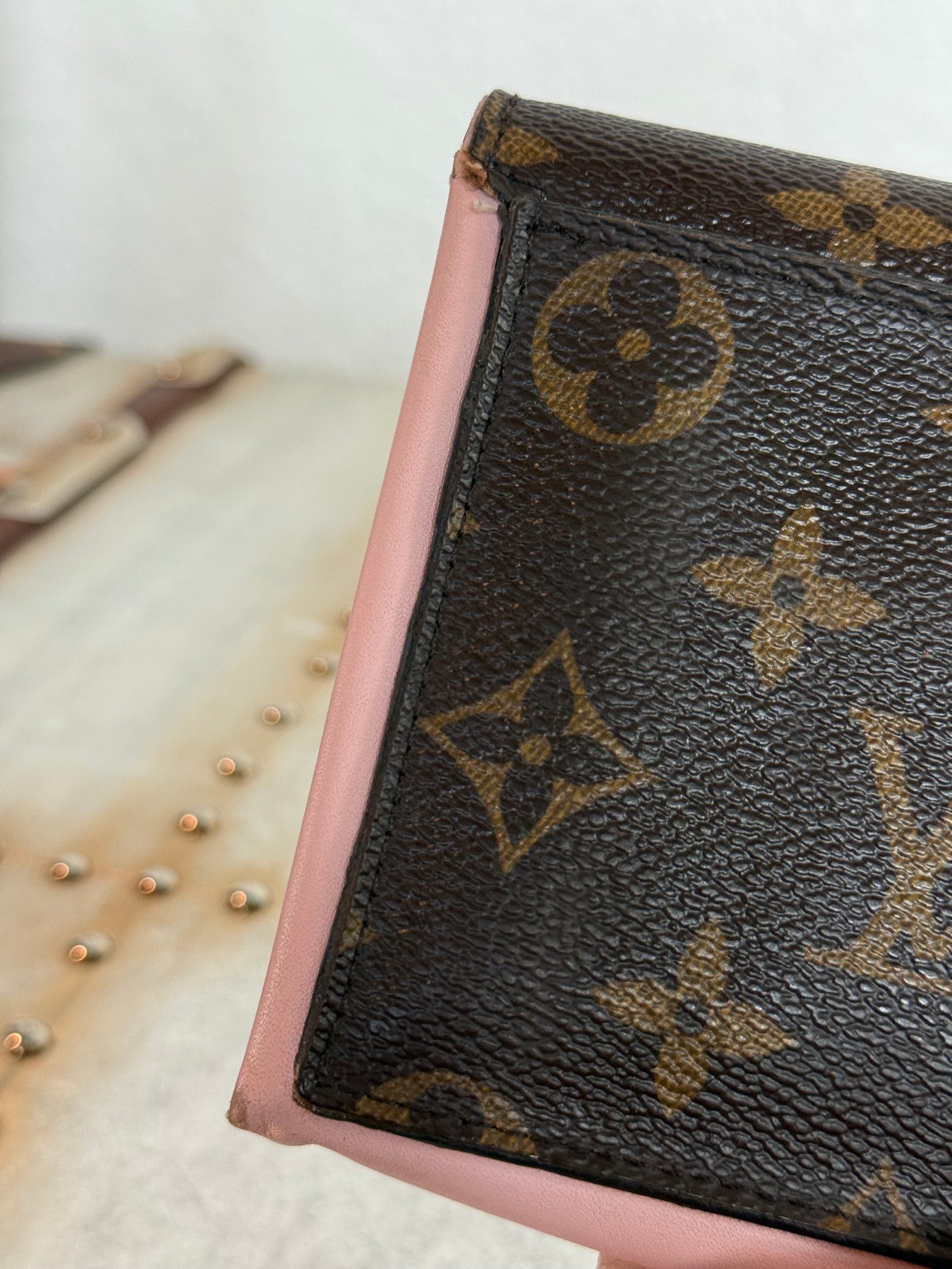Pre-owned Authentic Louis Vuitton Flore Monogram Long Wallet