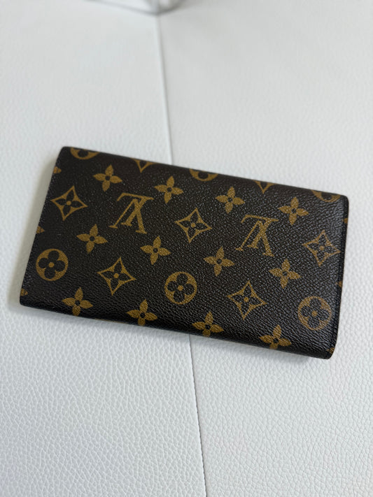 Pre-owned Authentic Louis Vuitton Portefeuille  International Monogram Wallet
