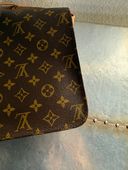 Pre-owned Louis Vuitton Cartouchiere GM Monogram Shoulder / Crossbody Bag