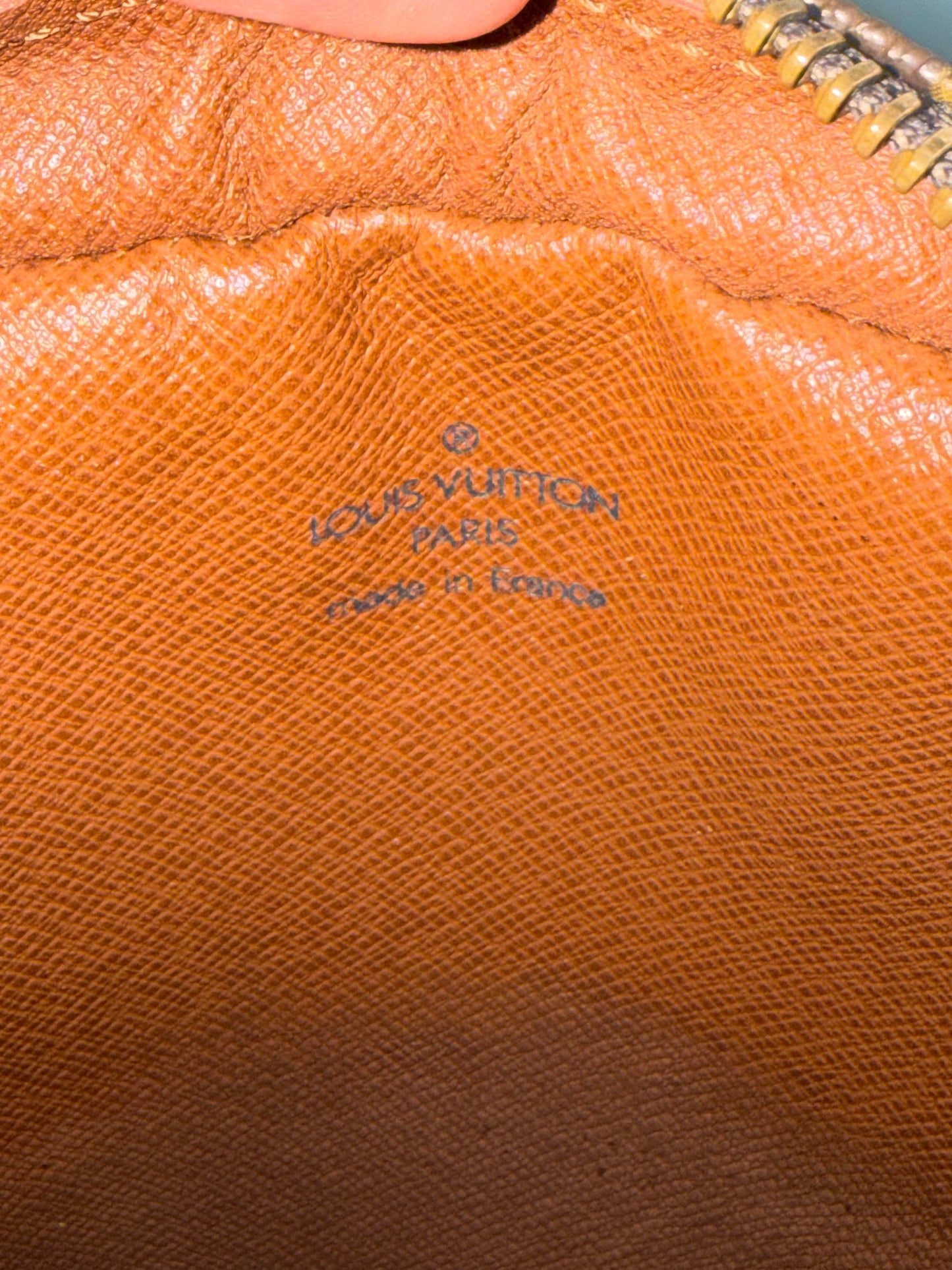 Pre-owned Authentic Louis Vuitton Amazon Monogram Crossbody Bag