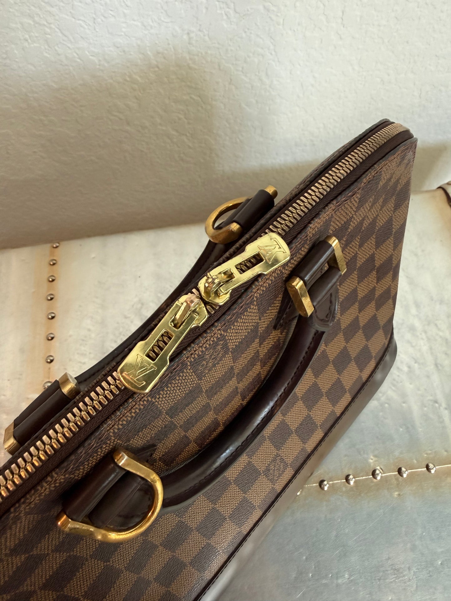 Pre-owned Authentic Louis Vuitton Alma PM Damier Ebene Handbag