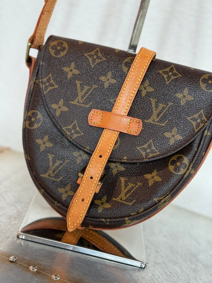 Pre-owned Authentic Louis Vuitton Chantilly PM Monogram Crossbody Bag