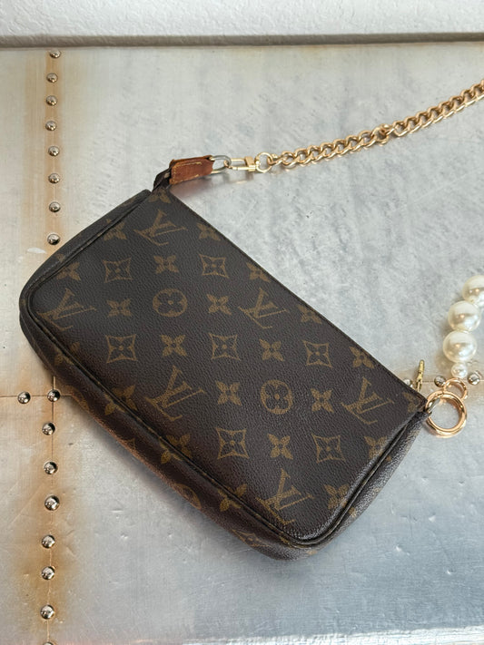 Pre-owned Authentic Louis Vuitton Pochette Accessoires Monogram Shoulder / Handbag