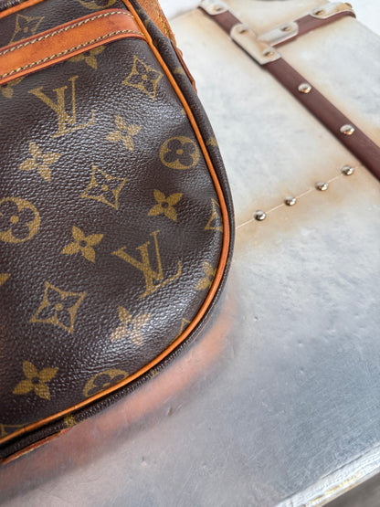 Pre-owned Authentic Louis Vuitton Jeune Fille GM Monogram Crossbody Bag