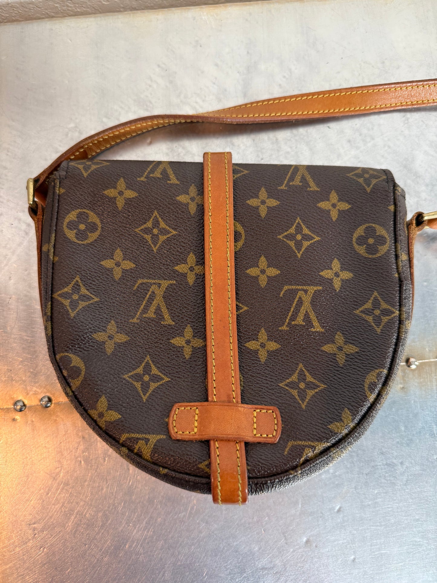 Pre-owned Authentic Louis Vuitton Chantilly PM Monogram Crossbody Bag