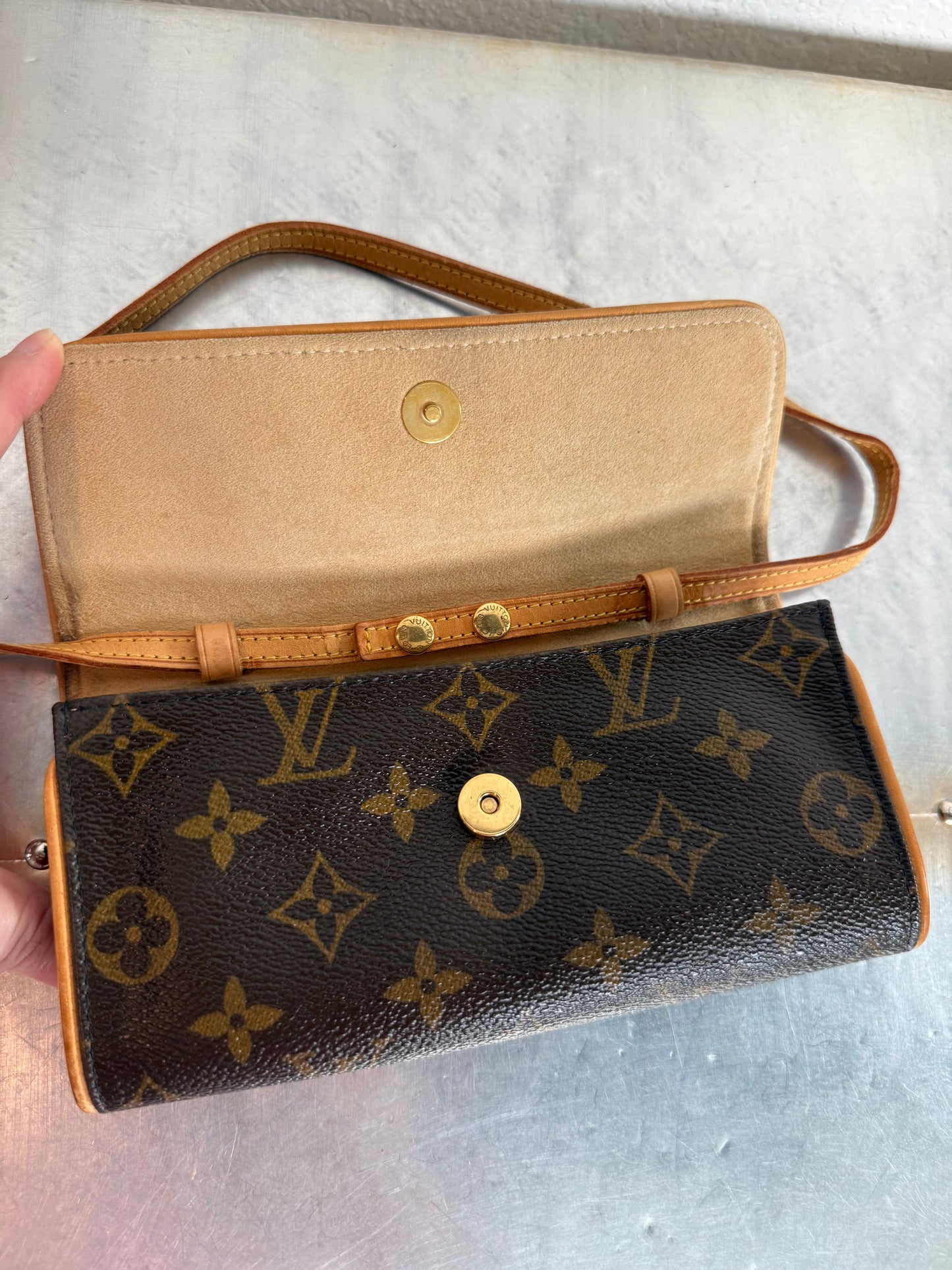 Pre-owned Authentic Louis Vuitton Pochette Twin MM Monogram Shoulder Bag