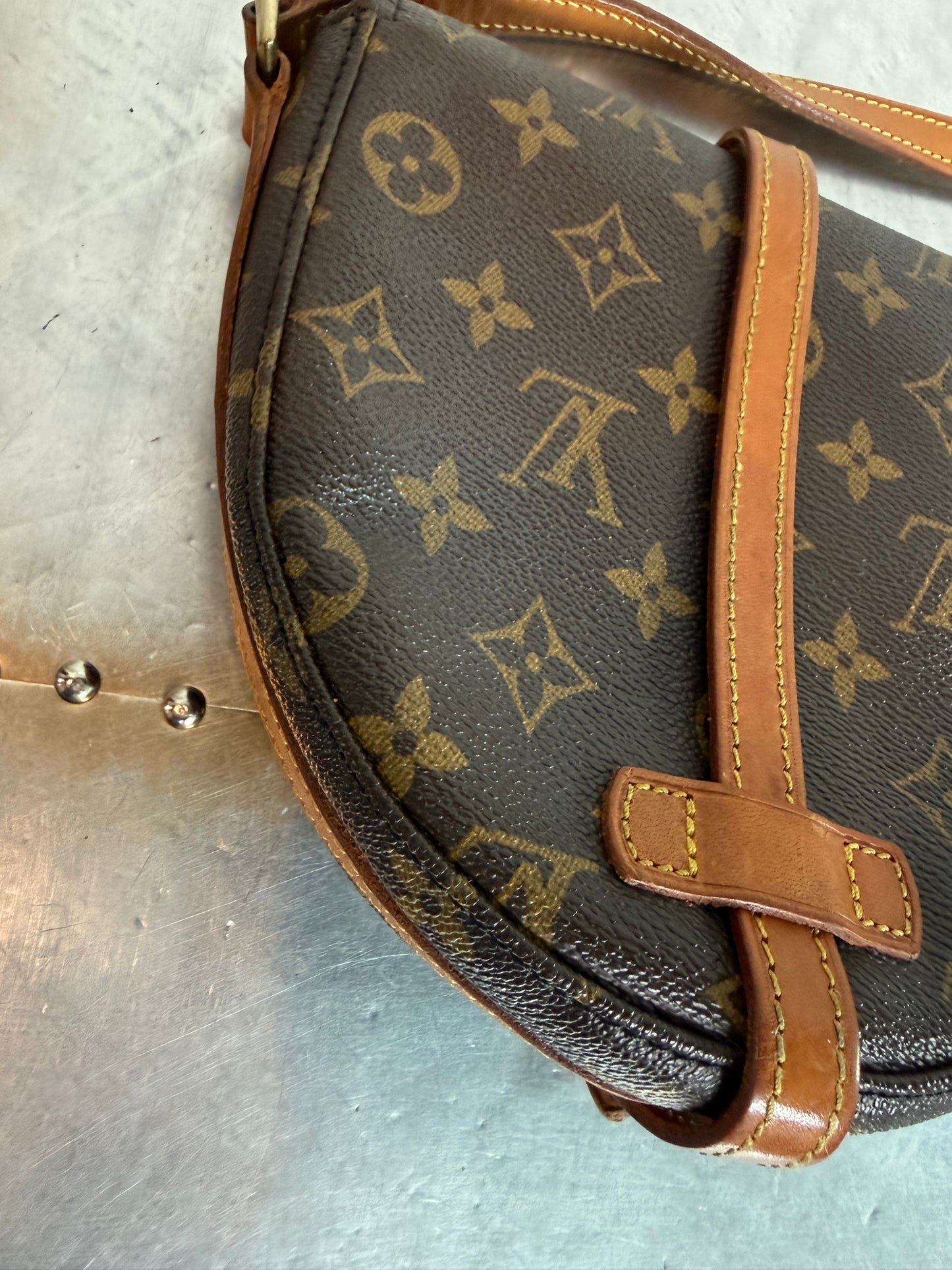 Pre-owned Authentic Louis Vuitton Chantilly PM Monogram Crossbody Bag