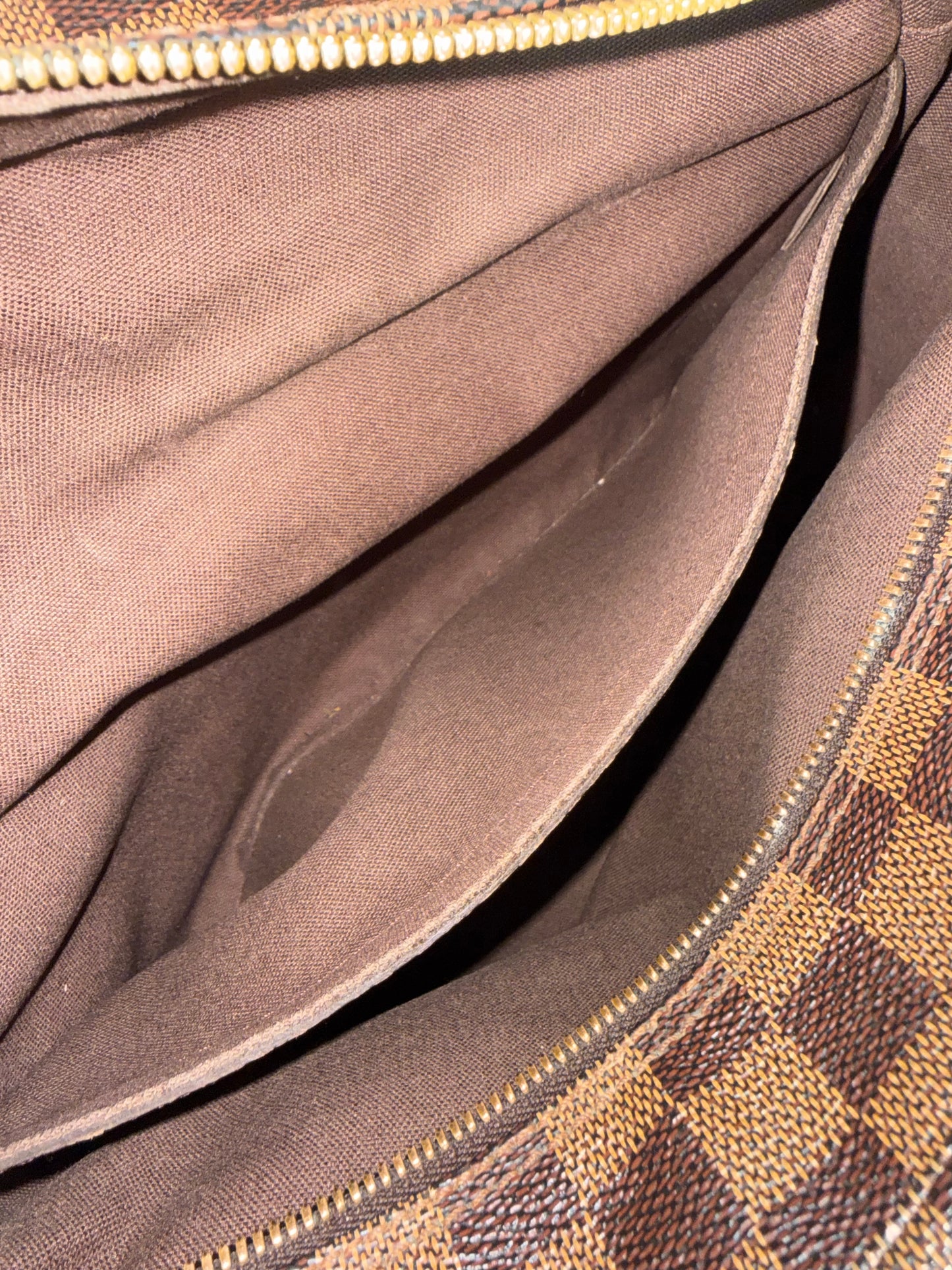 Pre-owned Authentic Louis Vuitton Naviglio Damier Ebene Crossbody Bag